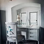 Vintage Art Apartment Split