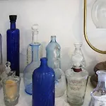 Apartment Vintage Art Split