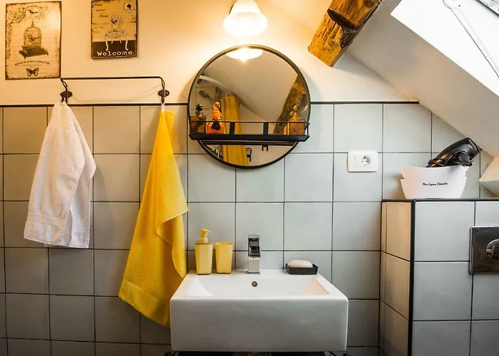 Apartman Vintage Art *