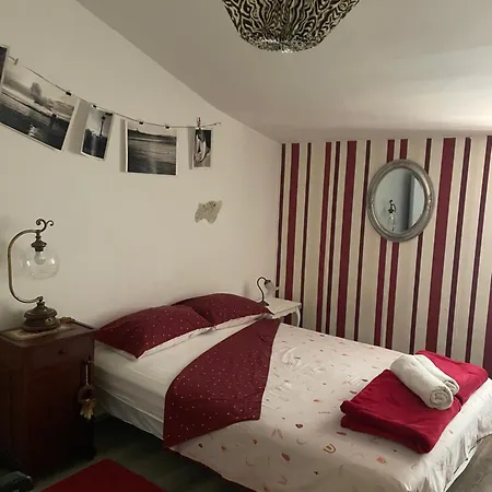 Apartman Vintage Art *