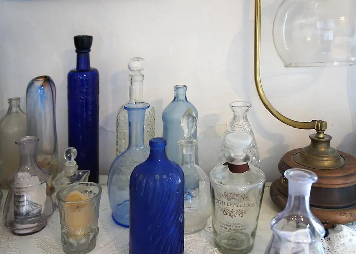 Apartment Vintage Art Split